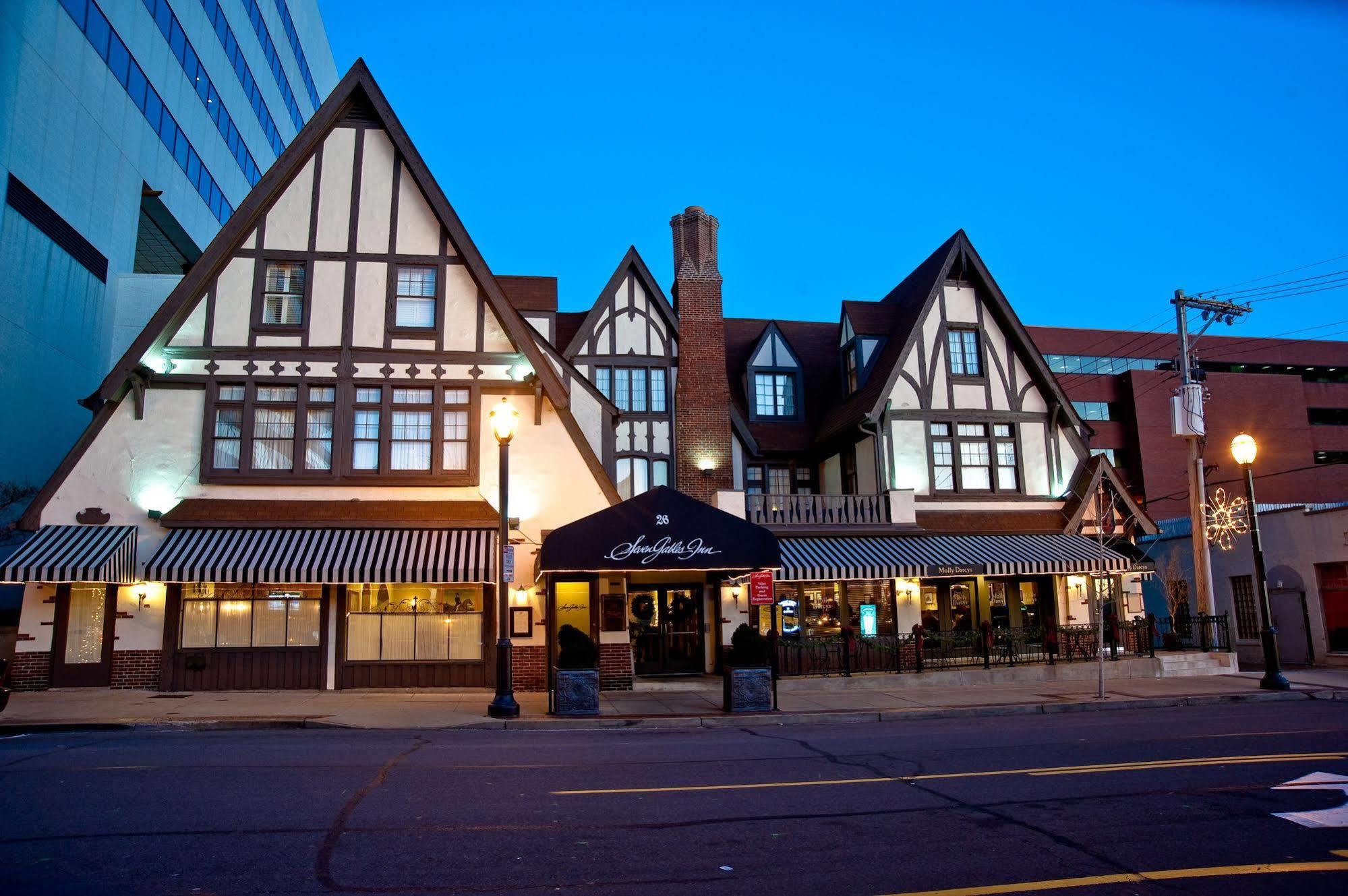 Seven Gables Inn, St Louis West, A Tribute Portfolio Hotel Clayton Exterior photo